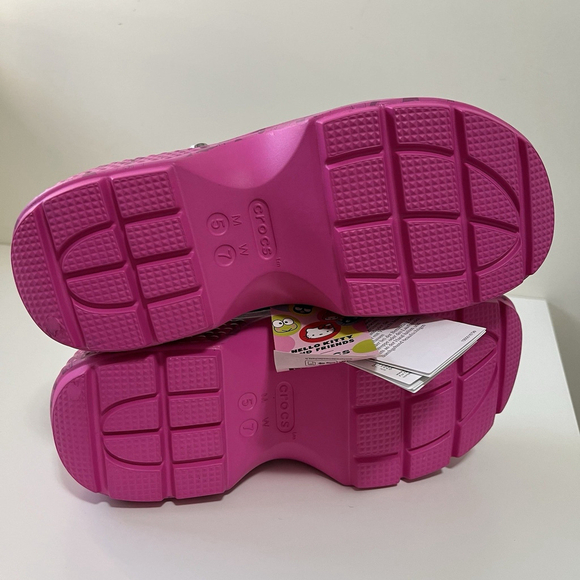 CROCS x HELLO KITTY AND FRIENDS MY MELODY AND KUROMI STOMP SANDAL size 7 NEW - Picture 6 of 9